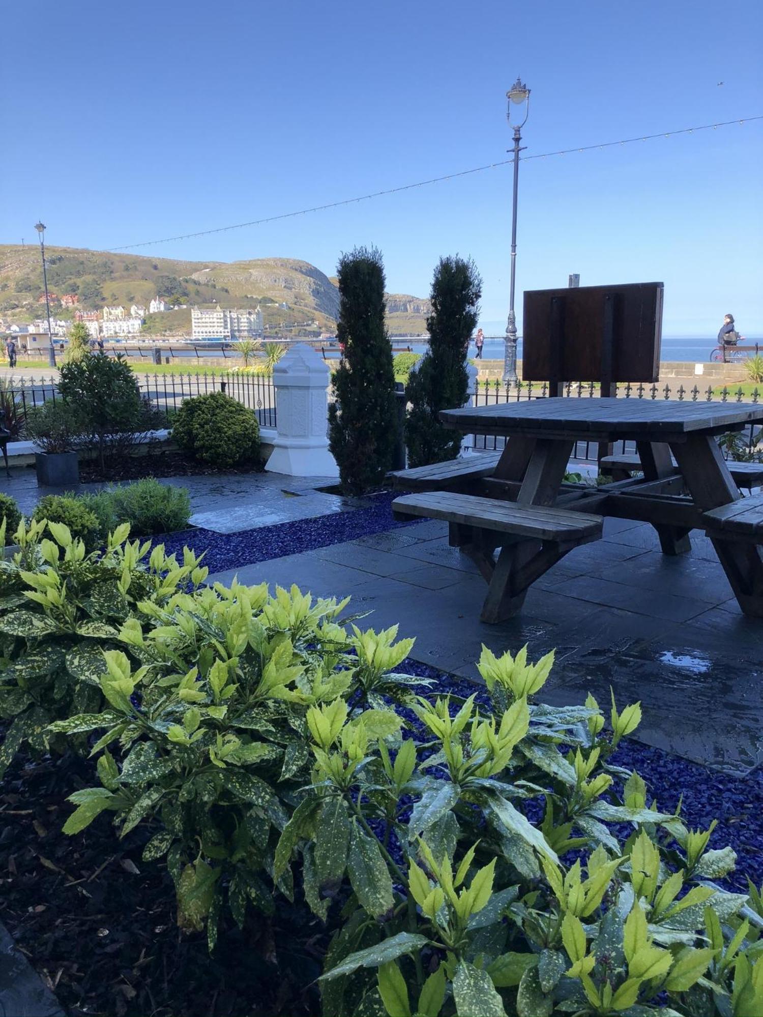 Swn Y Mor Hotel Llandudno Exterior foto